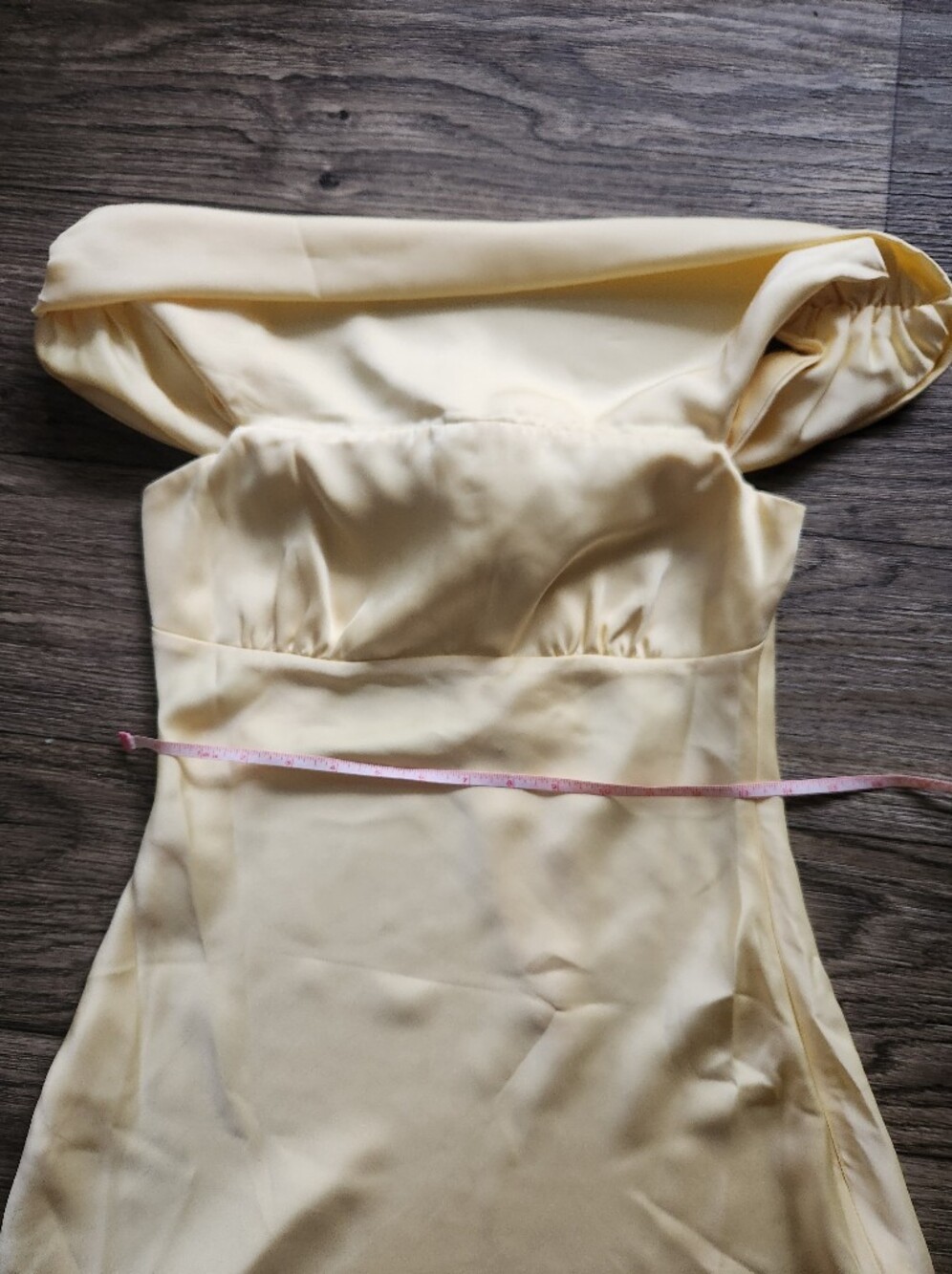 Beginning Boutique Primrose Yellow Satin Off the Shoulder Mini Dress Size 6 - Picture 6 of 10
